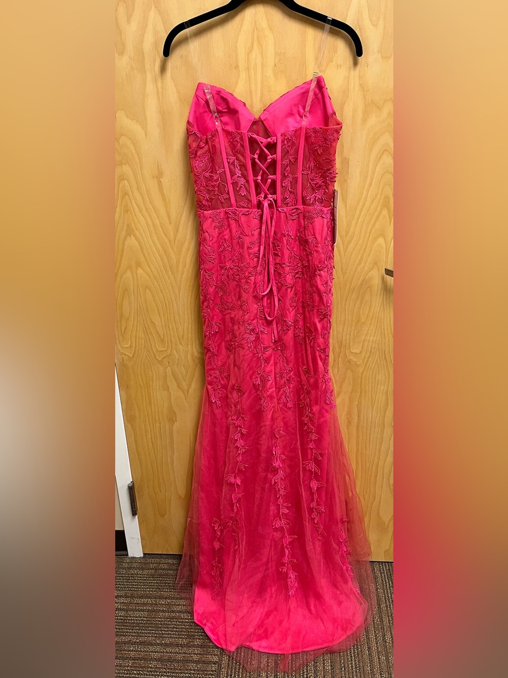 NWT Strapless Fuchsia Lace Appliqué Evening Gown - Picture 2 of 4